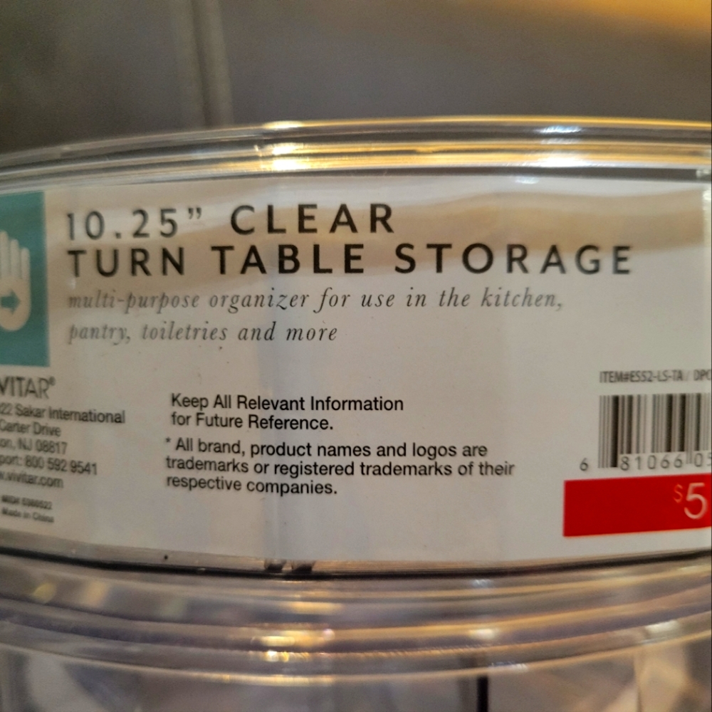 Clear turning storage containers